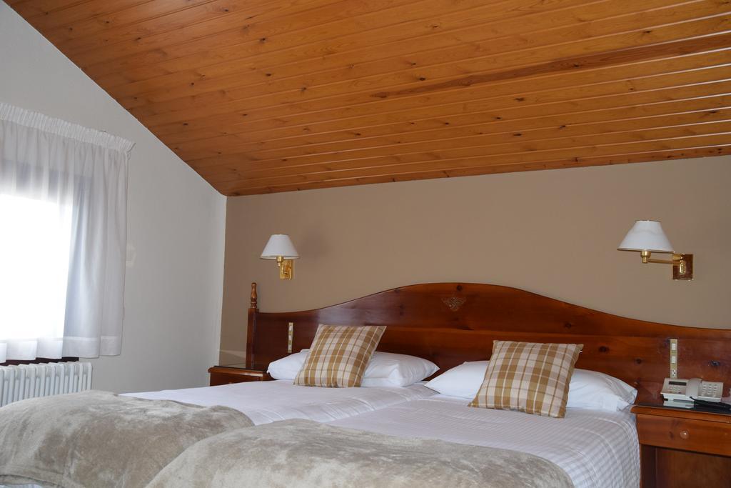 Hotel Roca Alp Luaran gambar