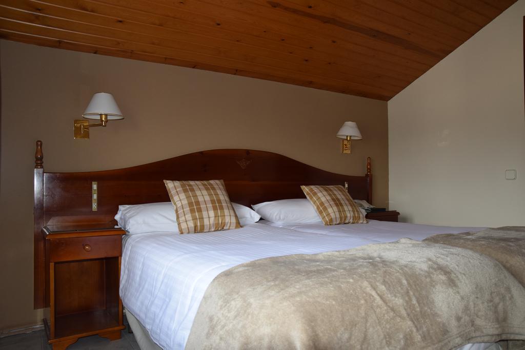 Hotel Roca Alp Luaran gambar