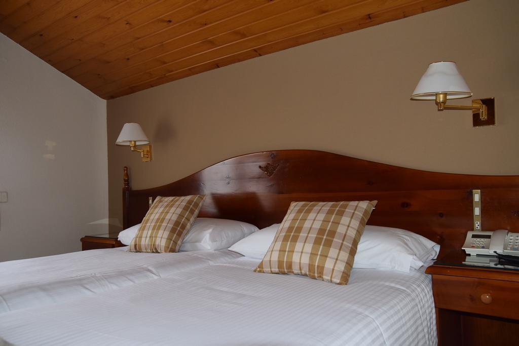 Hotel Roca Alp Luaran gambar