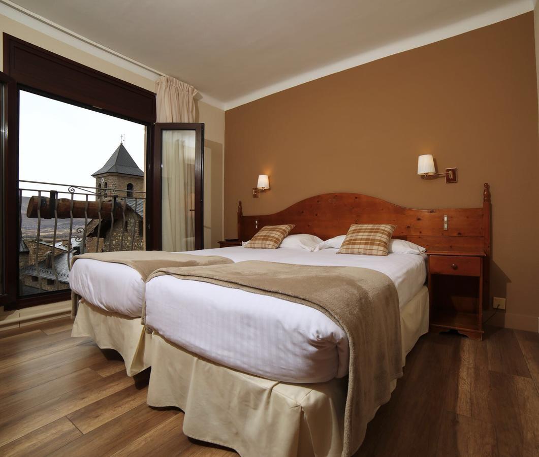 Hotel Roca Alp Luaran gambar