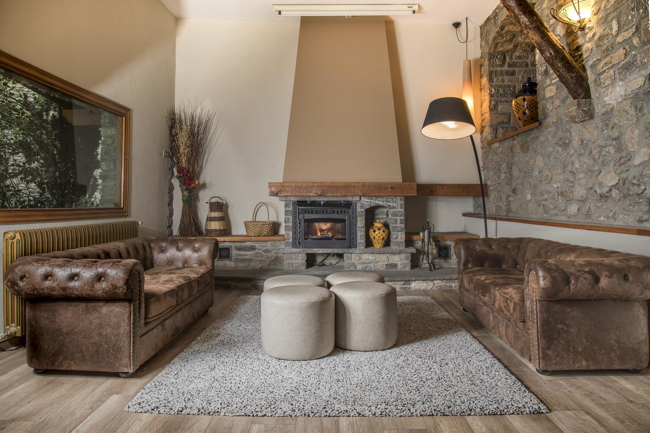 Hotel Roca Alp Luaran gambar