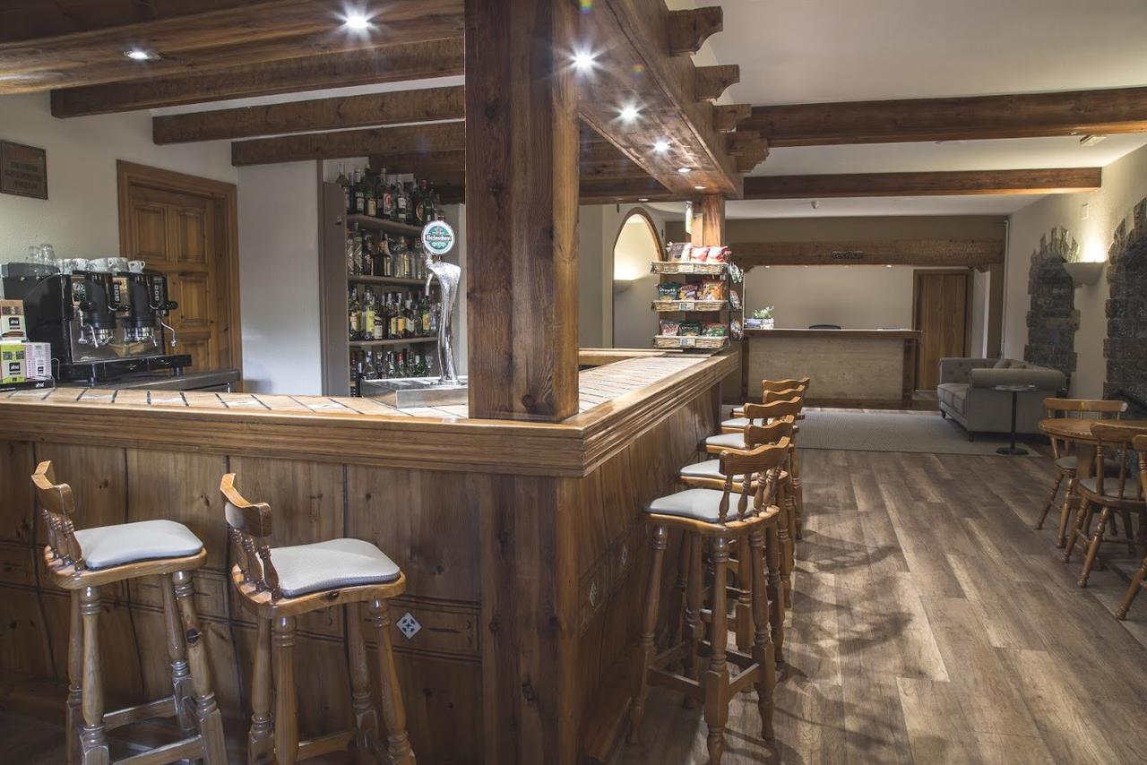 Hotel Roca Alp Luaran gambar