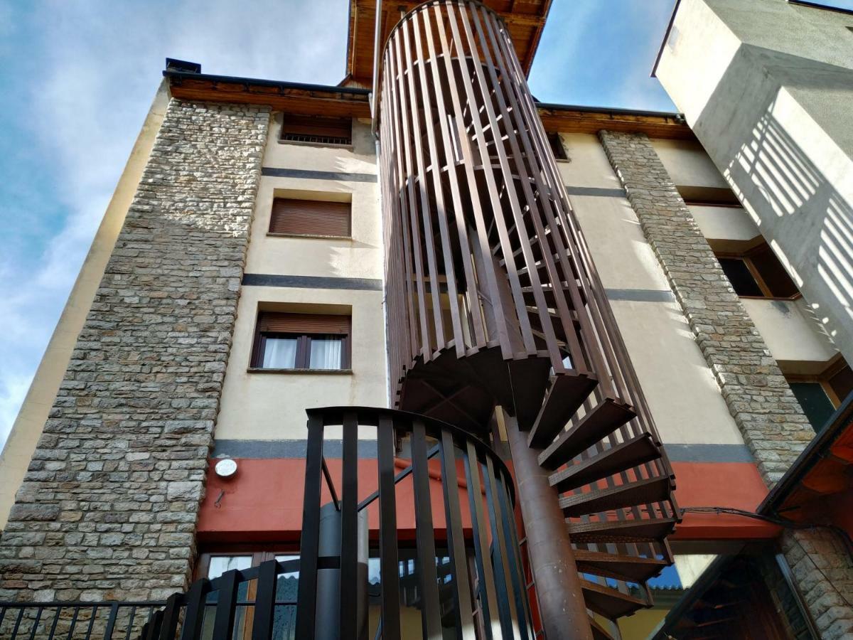 Hotel Roca Alp Luaran gambar