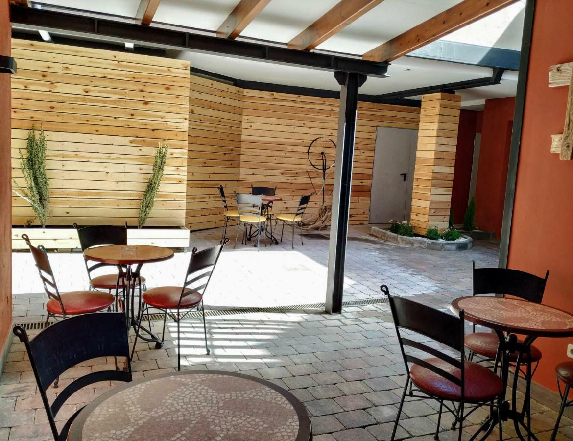 Hotel Roca Alp Luaran gambar